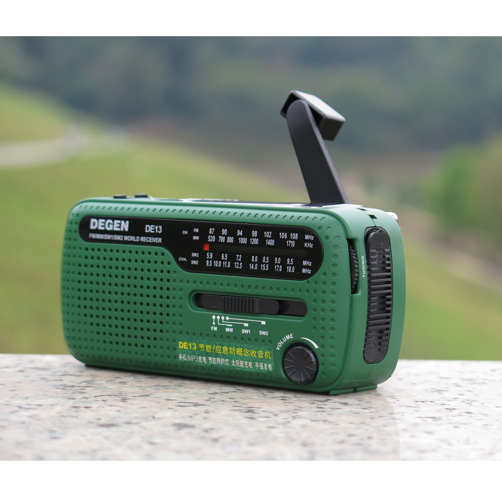 DEGEN DE13 懐中電灯 FM 太陽目覚まし時計ラジオ - Emergency Radio Solar のレビューと価格